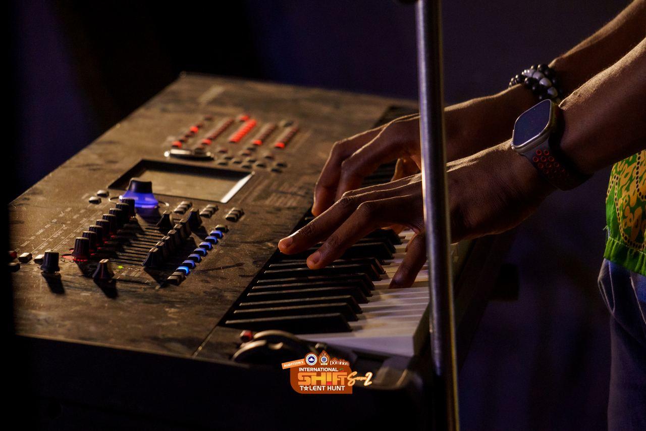 SHIFT gallery image 19